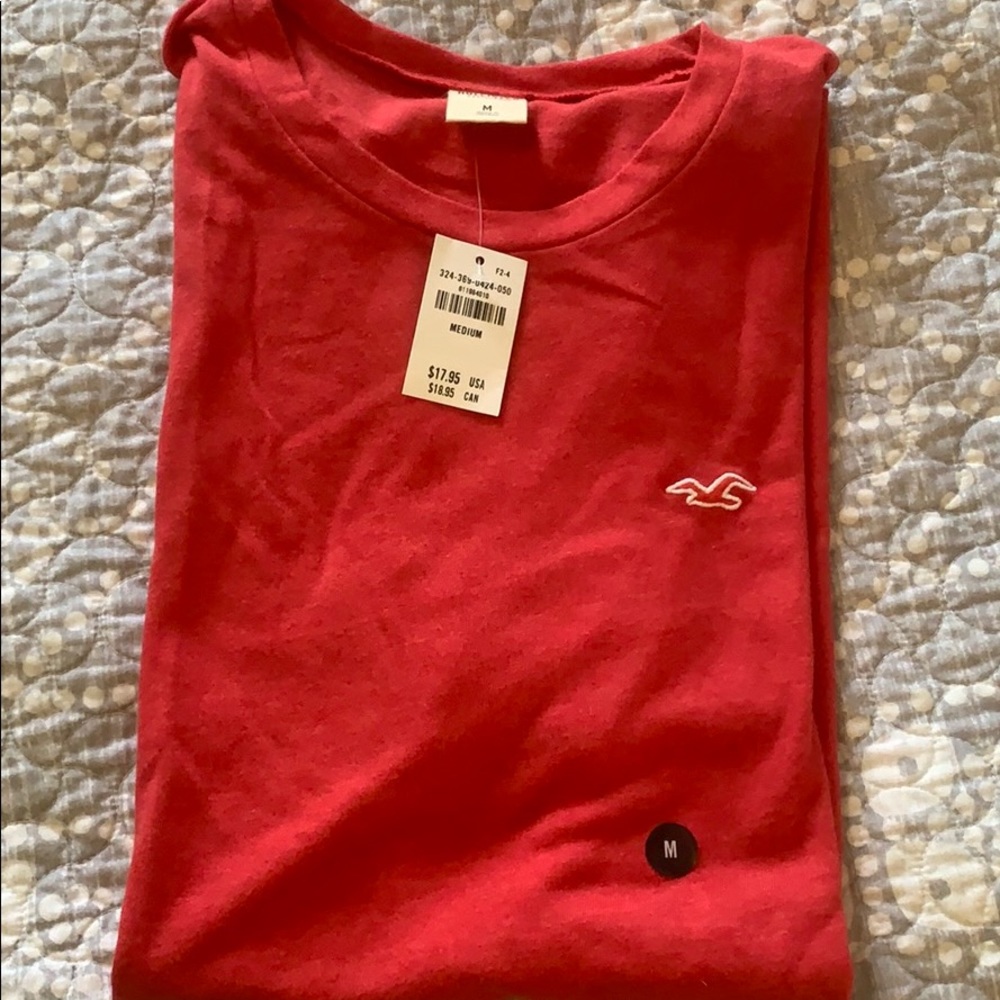 Hollister t shirt